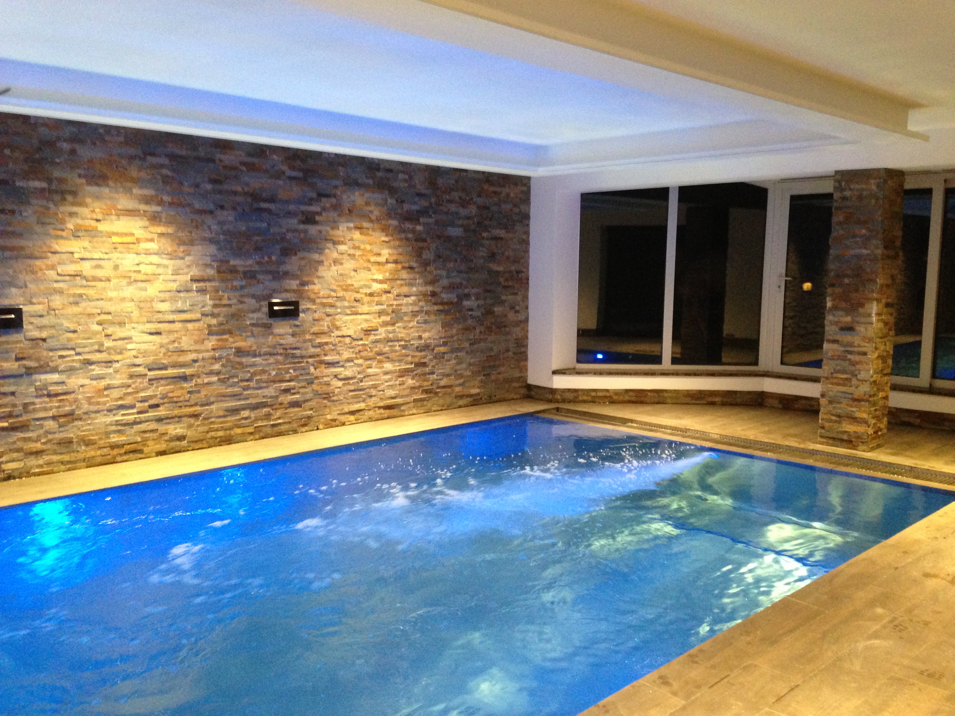 aannemers zwembaden Scherpenheuvel | Ducci swimming pools