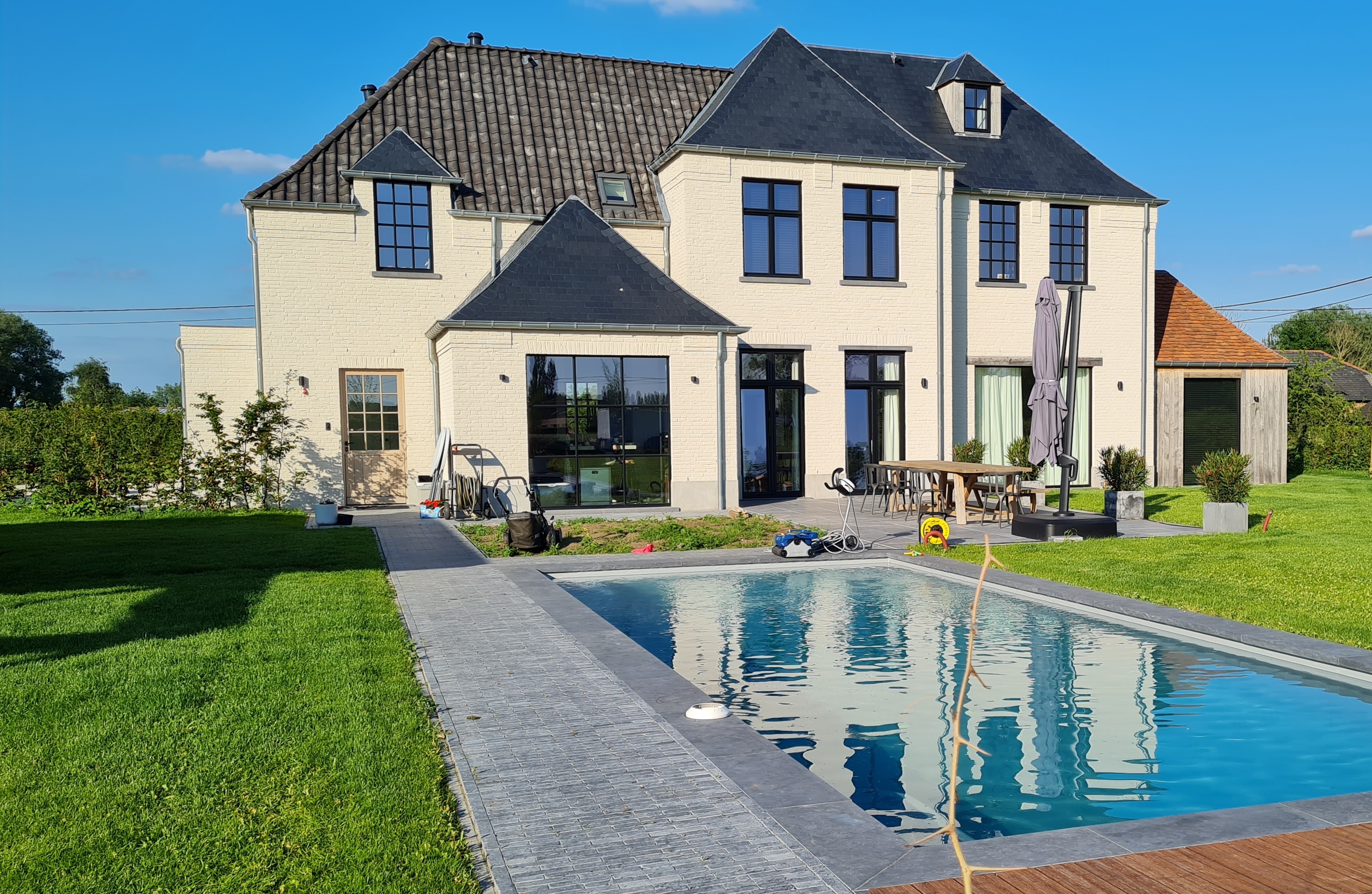 aannemers zwembaden Diest inox zwembad pro